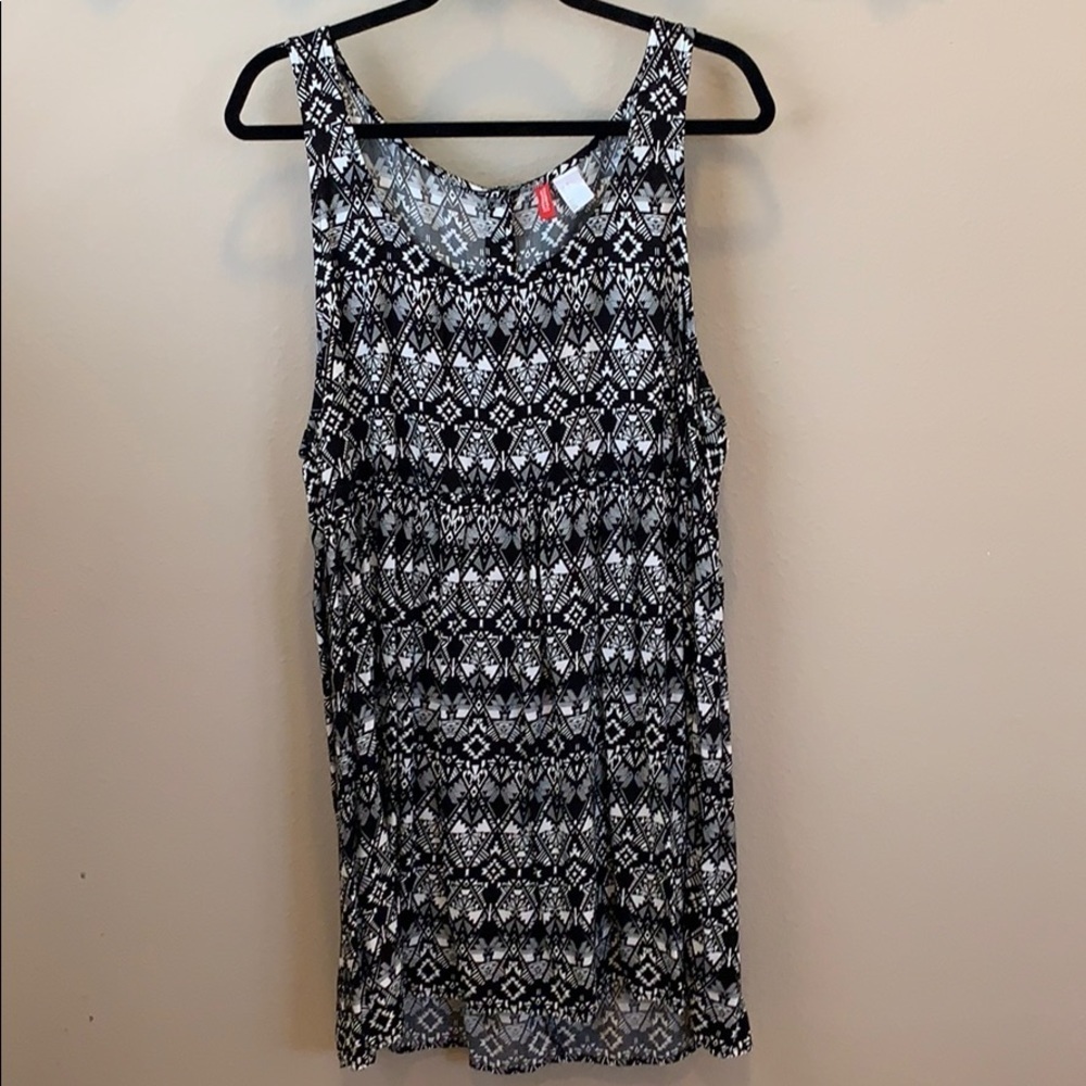 H&M sundress. Black and tan